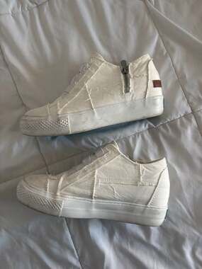 Blowfish Malibu Mamba Hidden Wedge Canvas Sneaker in White